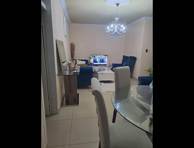 1 BEDROOM APARTMENT FOR SALE IN REGENTS PARK